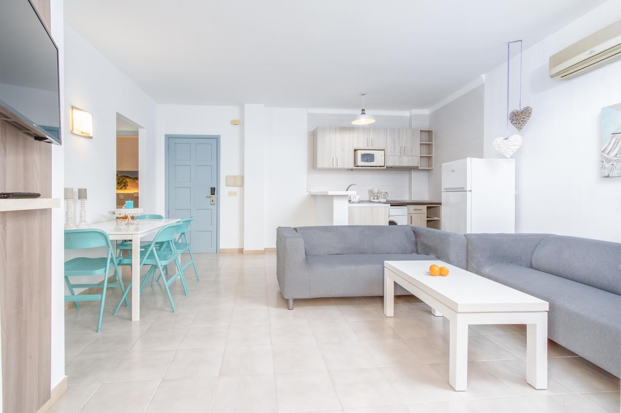 Apartamentos Lago Colonia de Sant Jordi Buitenkant foto
